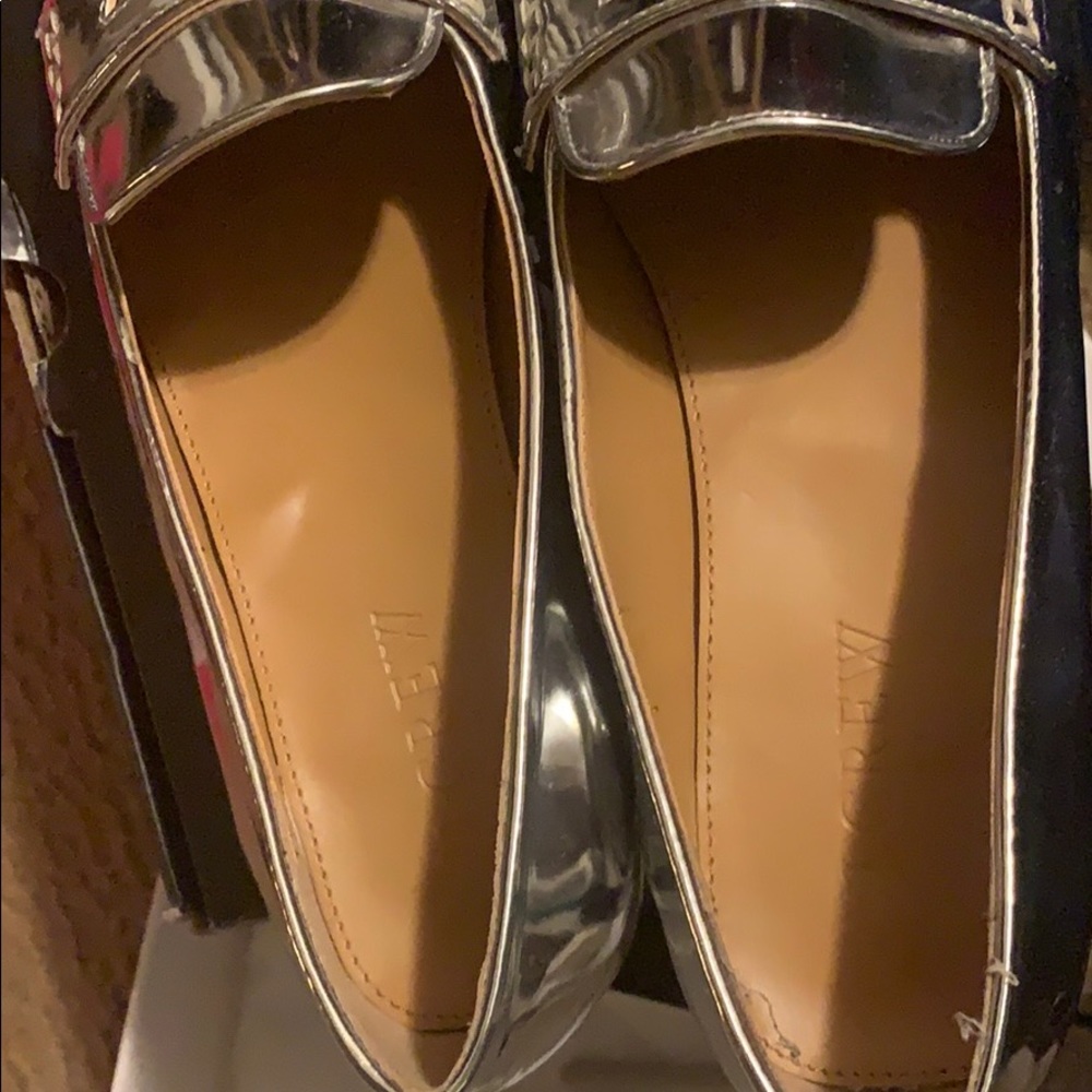 Silver flat